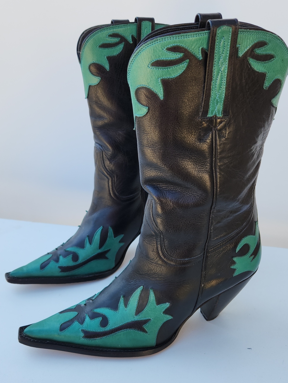Charlie Horse Western Boots Womens 8B Black and Teal  Leather Cowboy Boots